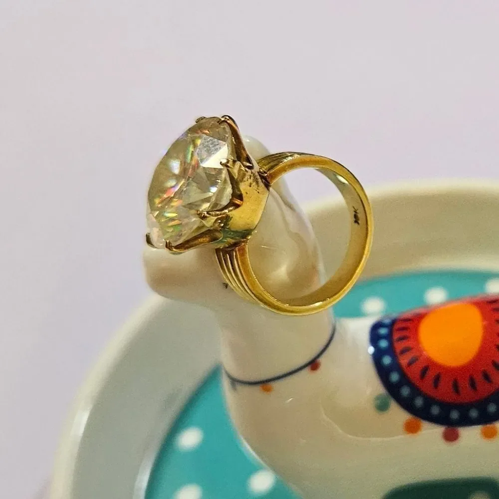 Vintage 18k Gold Solitaire Gemstone Ring